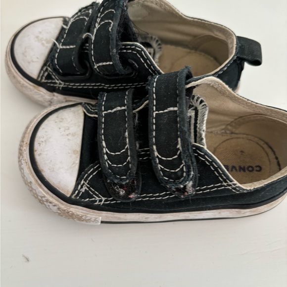 TODDLER VANS/CONVERSE BUNDLE 🤍 - Picture 4 of 8